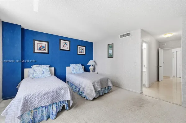 $7,800 | 9801 Collins Avenue, Unit 14D, Bal Harbour, FL 33154