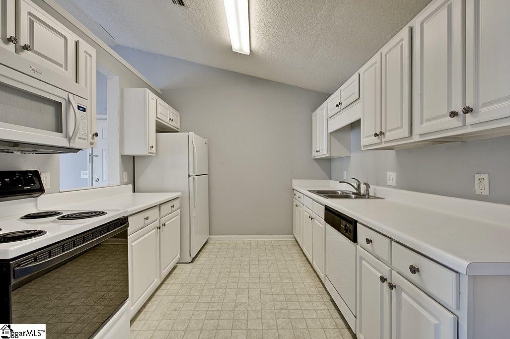 608 Pelham Square Way Greer, SC 29650 - Photo 11 of 20 Gallery Image 11