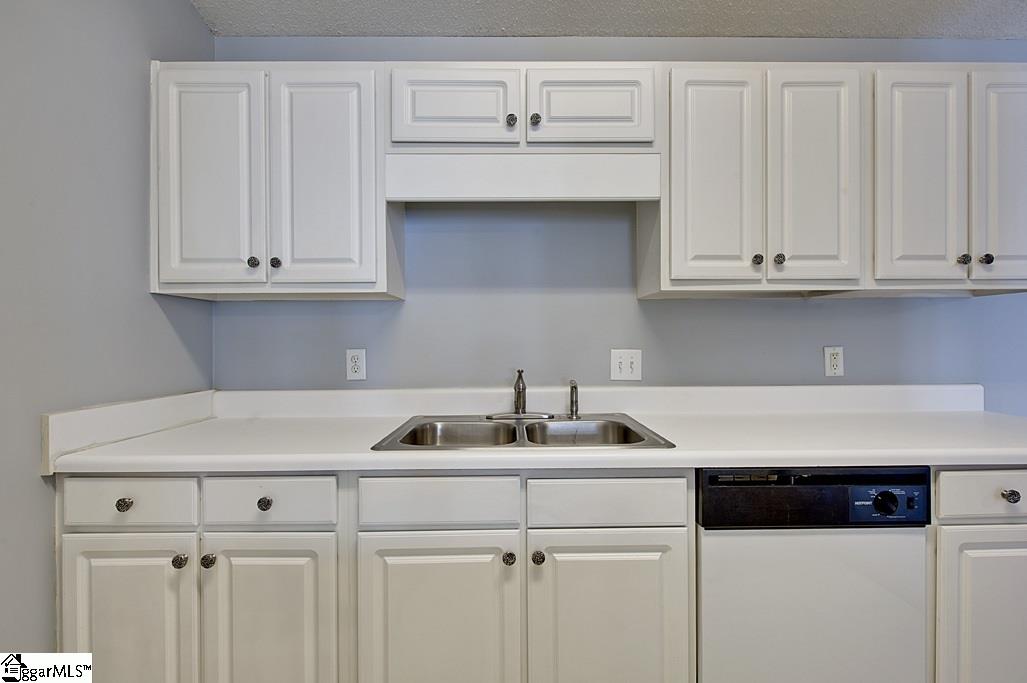 608 Pelham Square Way Greer, SC 29650 - Photo 13 of 20 Gallery Image 13