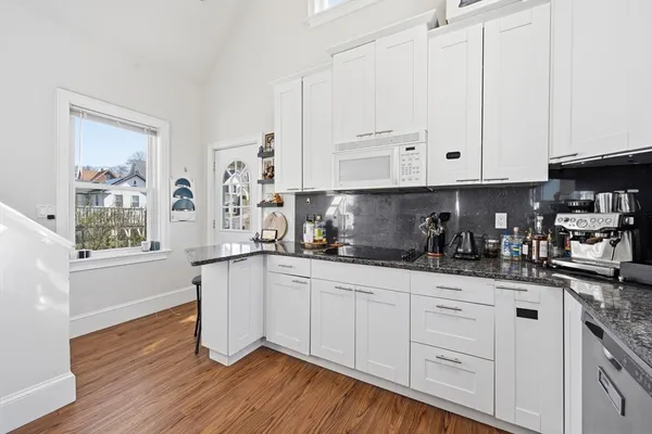 $3,550 | 57 Wyoming Avenue, Unit 2, Malden, MA 02148