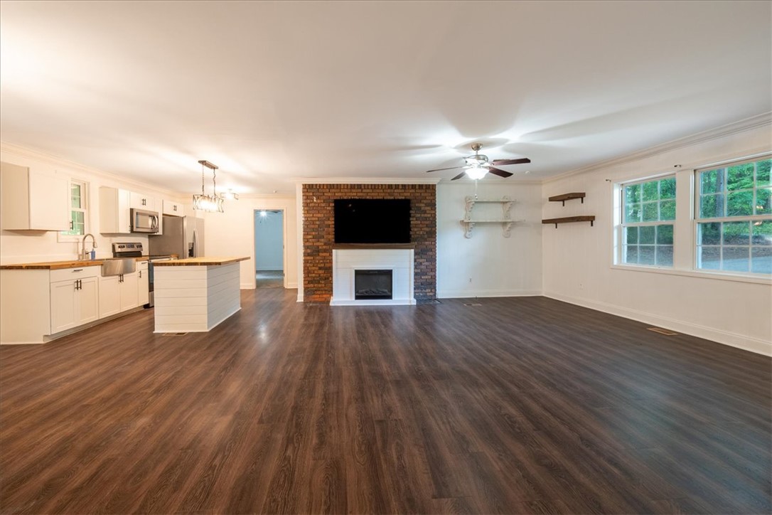304 West A 193 Seneca, SC 29672 - Photo 5 of 24