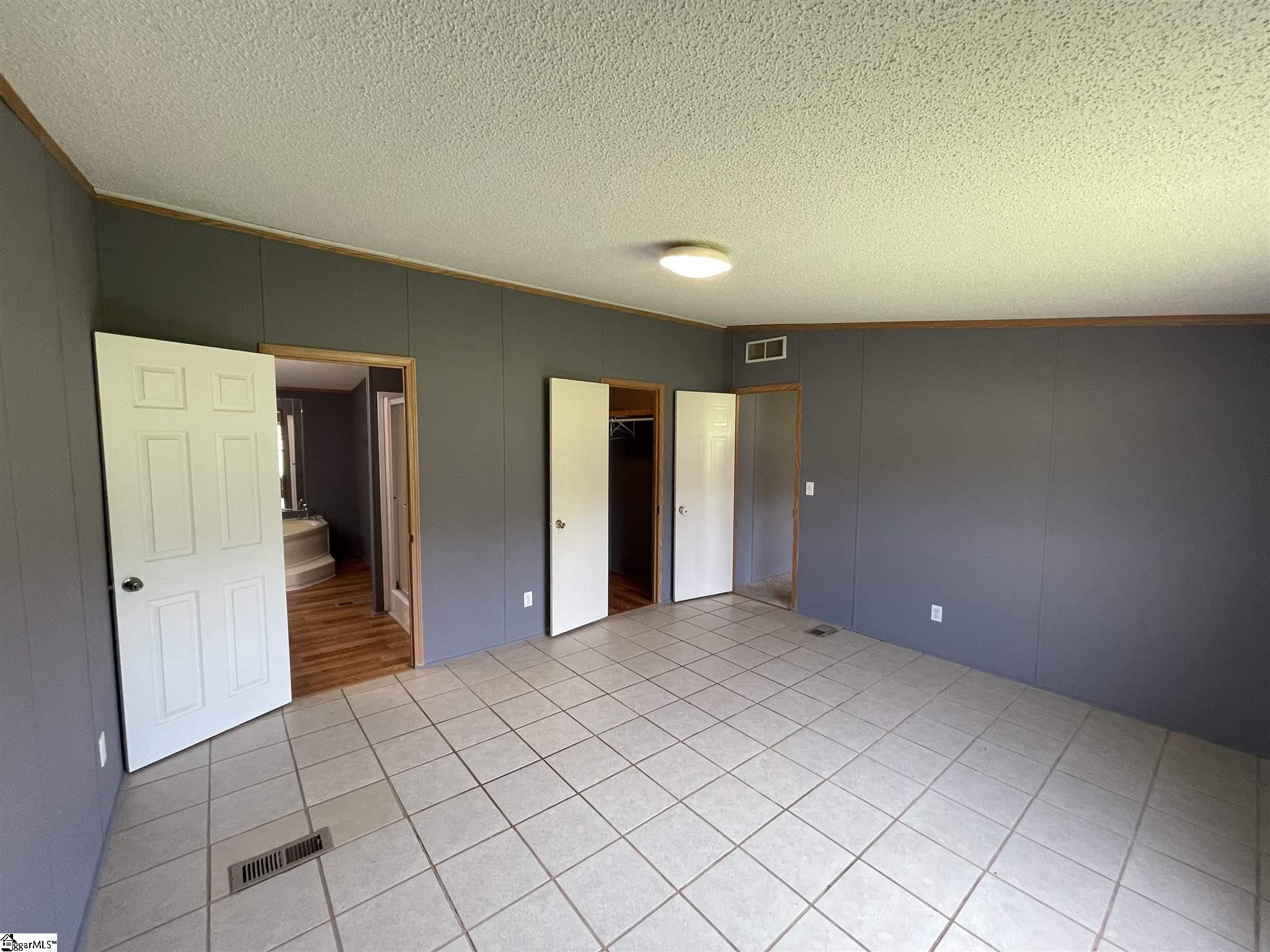 106 Crest Way Easley, SC 29640 - Photo 14 of 21