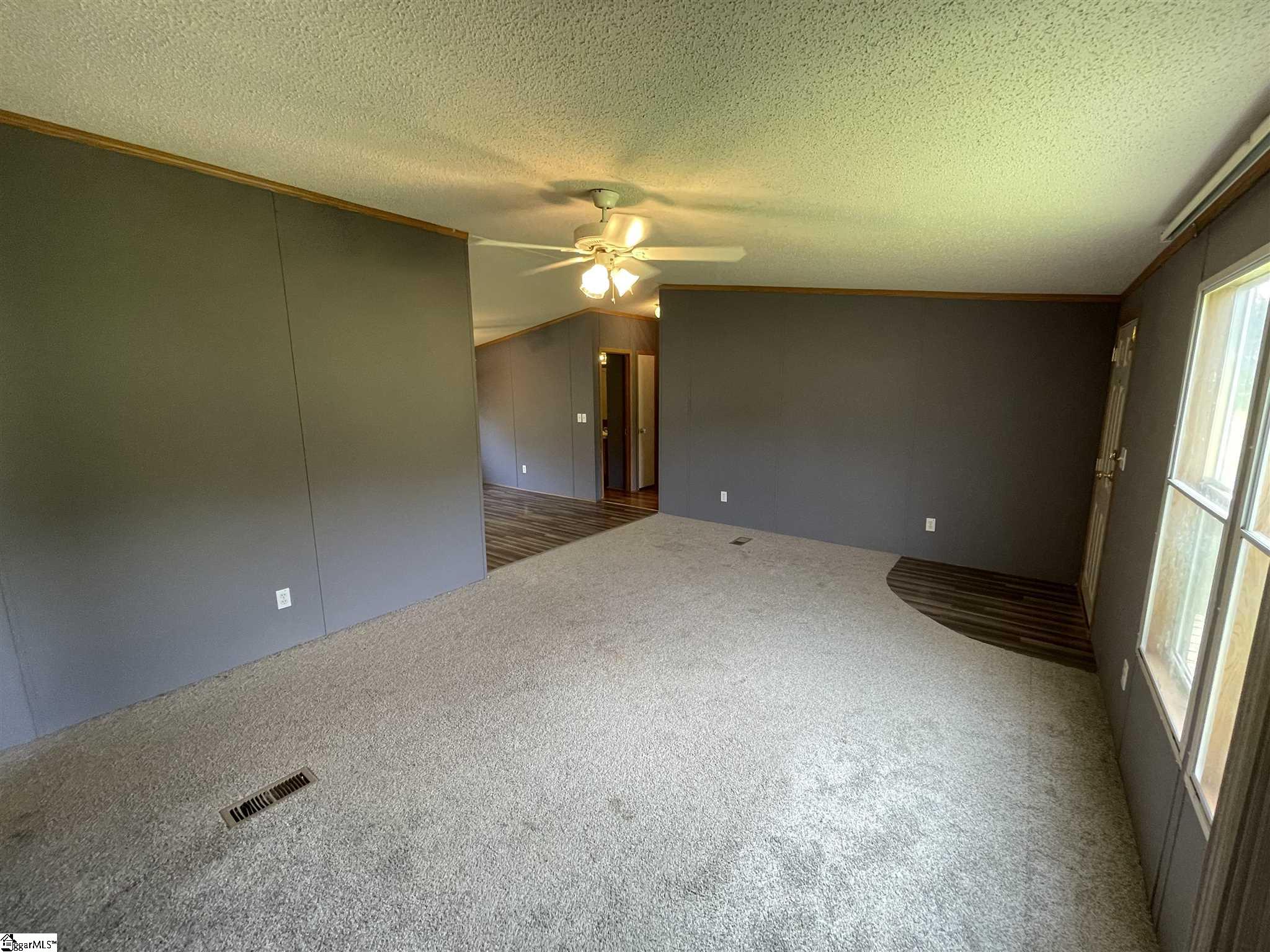 106 Crest Way Easley, SC 29640 - Photo 8 of 21