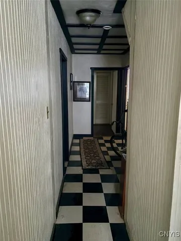 $200,000 | 171 South Market Street, Cape Vincent, NY 13618