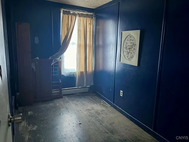 $200,000 | 171 South Market Street, Cape Vincent, NY 13618