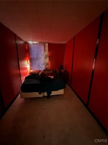 $200,000 | 171 South Market Street, Cape Vincent, NY 13618