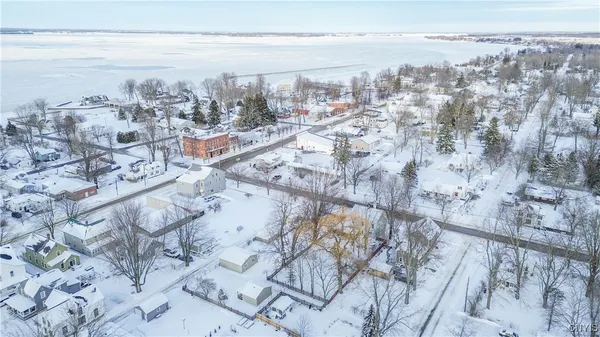 $185,000 | 171 South Market Street, Cape Vincent, NY 13618