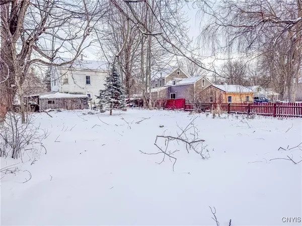 $185,000 | 171 South Market Street, Cape Vincent, NY 13618