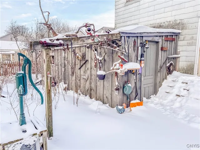 $200,000 | 171 South Market Street, Cape Vincent, NY 13618