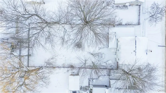 $200,000 | 171 South Market Street, Cape Vincent, NY 13618