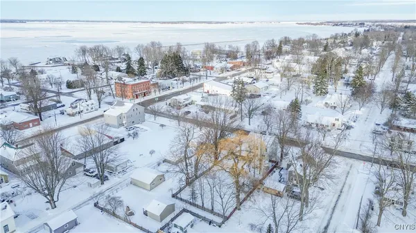 $185,000 | 171 South Market Street, Cape Vincent, NY 13618