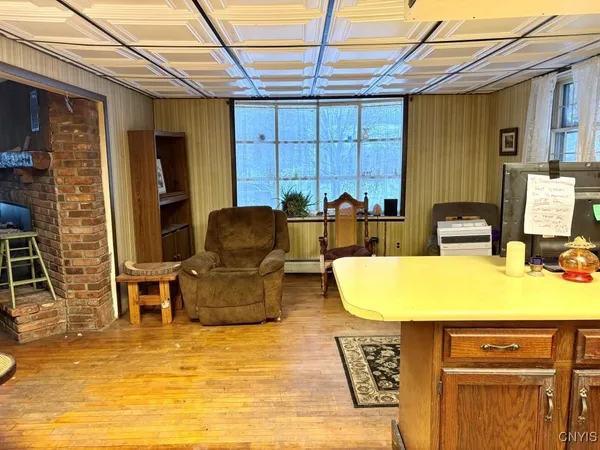 $185,000 | 171 South Market Street, Cape Vincent, NY 13618