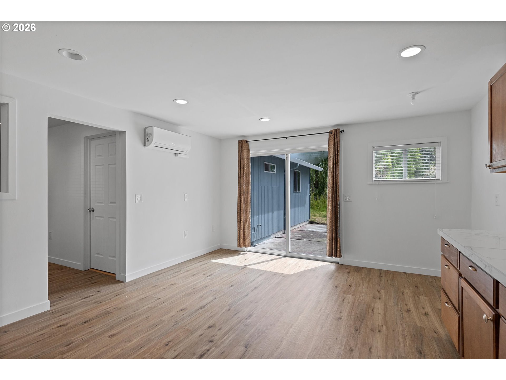 4840 Southwest 197th Place Beaverton, OR 97078 - Photo 6 of 17 Kitchen/Outside