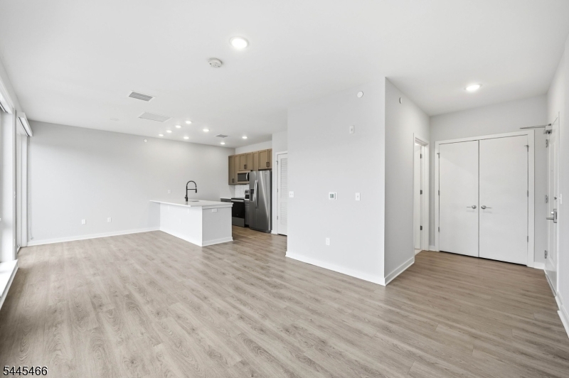 175 Morris Street, Unit 408 Morristown, NJ 07960 - Photo 7 of 23