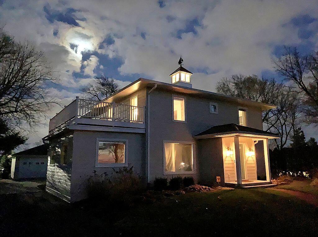 2401 Old Lakeshore Road St. Joseph, MI 49085 - Photo 49 of 63 24013