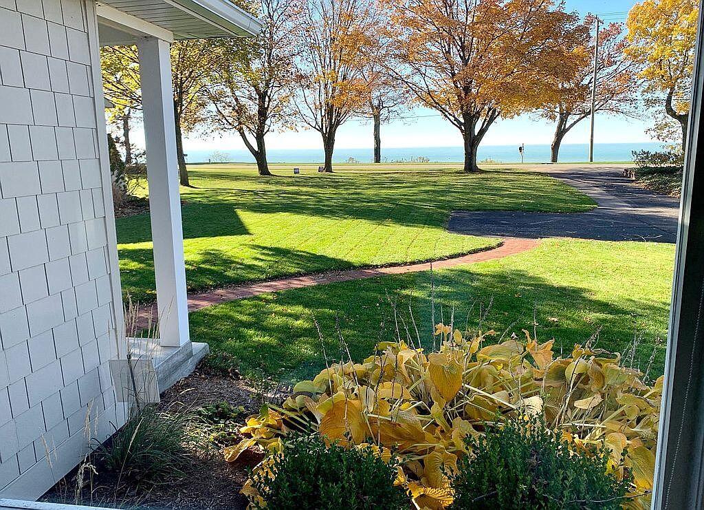 2401 Old Lakeshore Road St. Joseph, MI 49085 - Photo 53 of 63 240152