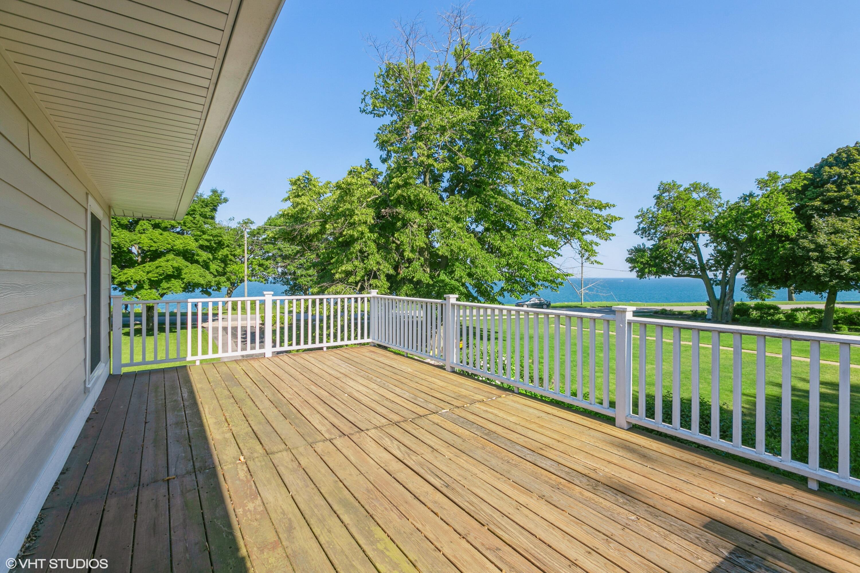 2401 Old Lakeshore Road St. Joseph, MI 49085 - Photo 56 of 63 03_2401OldLakeshoreDrive_2009_HiRes