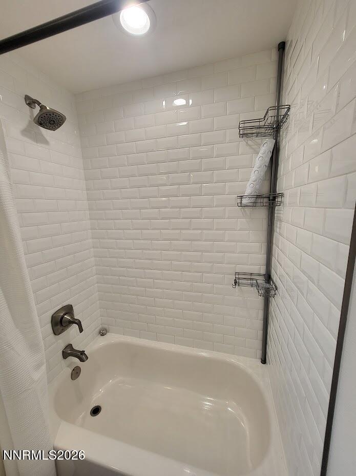 831 Ryland Street Reno, NV 89502 - Photo 20 of 40 Tub/Shower