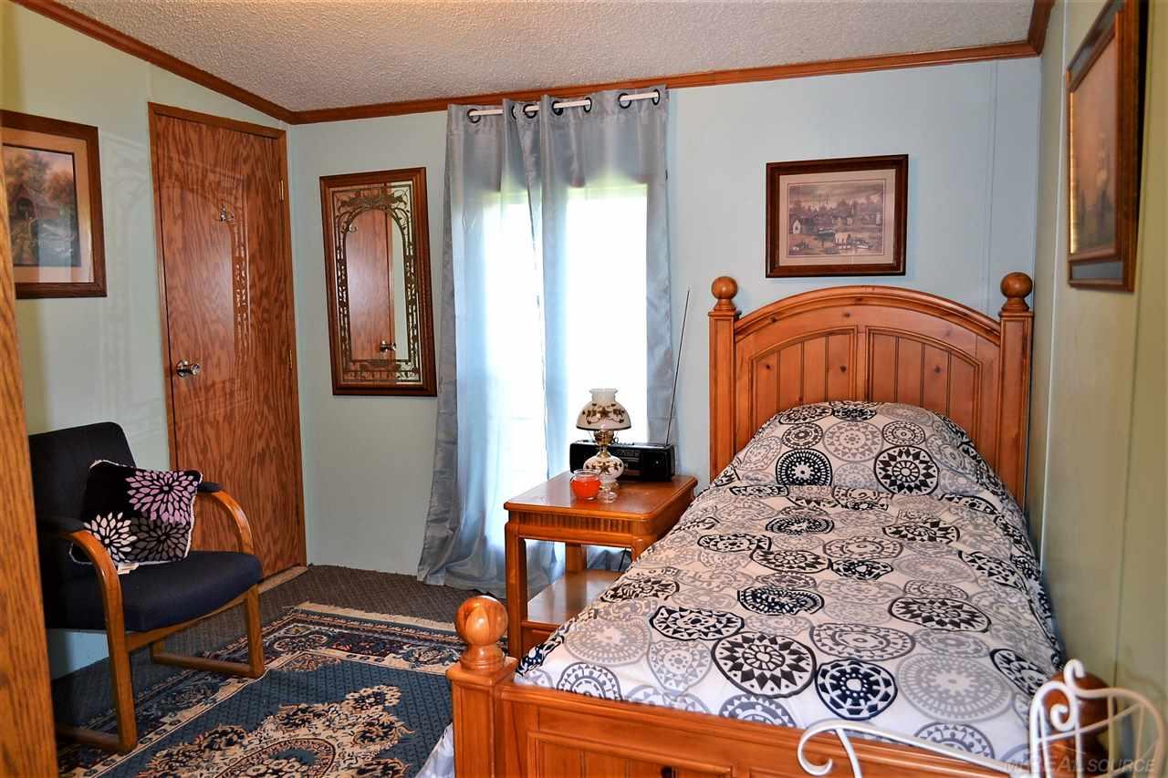 6800 Derby Road Applegate, MI 48401 - Photo 11 of 28 31330303-10.JPG