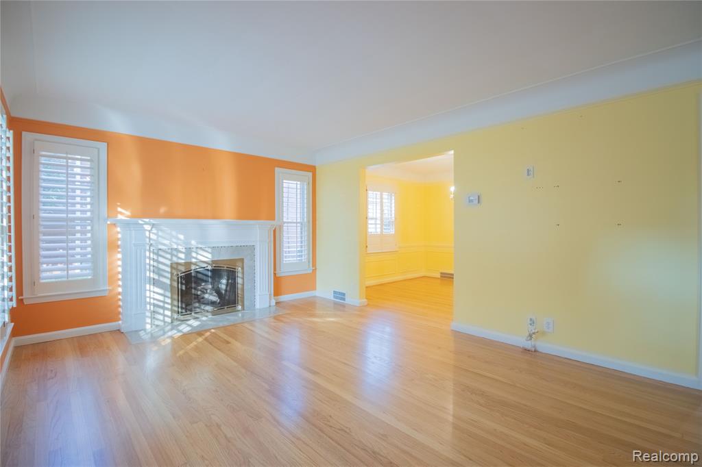 450 Roland Road Grosse Pointe Farms, MI 48236 - Photo 12 of 53 Gallery Image 12