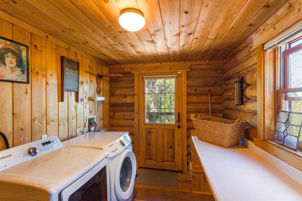 33480 Bailey Meadow Road Palomar Mountain, CA 92060 - Photo 34 of 51 a utility room with dryer and washer