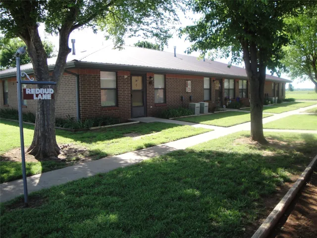 $850 | 1207 West Cherokee Street, Lindsay, OK 73052