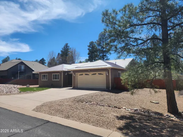 $749,999 | 2700 South Woodland Hills Lane, Pinetop, AZ 85935