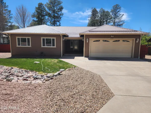 $749,999 | 2700 South Woodland Hills Lane, Pinetop, AZ 85935