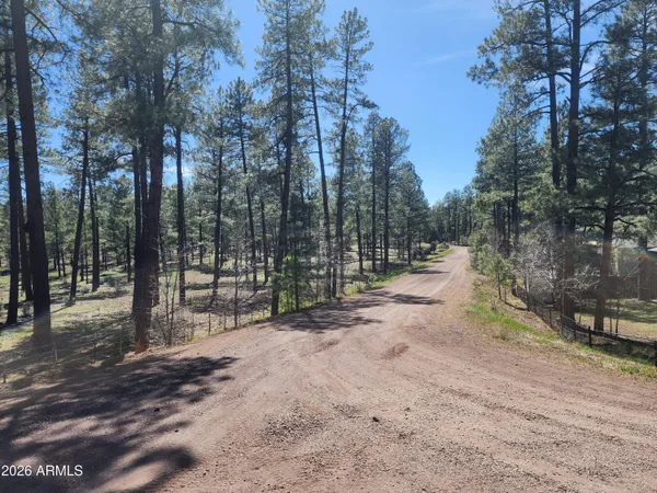$749,999 | 2700 South Woodland Hills Lane, Pinetop, AZ 85935