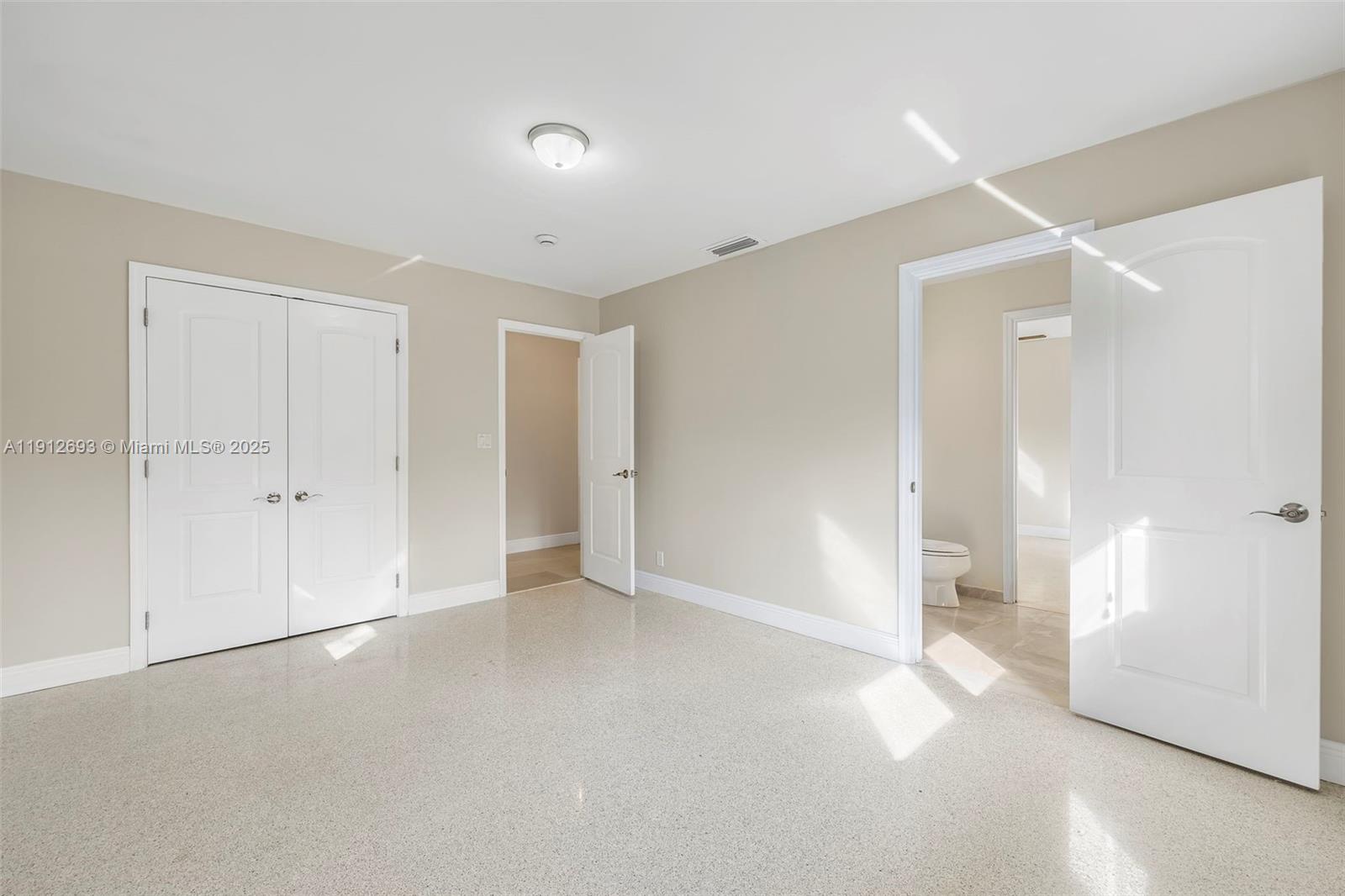 633 Solar Isle Drive Fort Lauderdale, FL 33301 - Photo 17 of 57