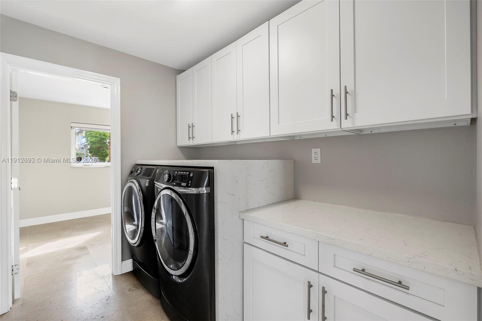 633 Solar Isle Drive Fort Lauderdale, FL 33301 - Photo 40 of 57