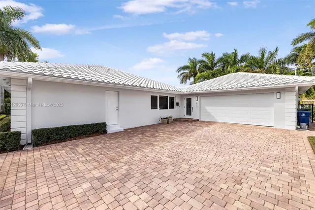 $10,998 | 633 Solar Isle Drive, Fort Lauderdale, FL 33301