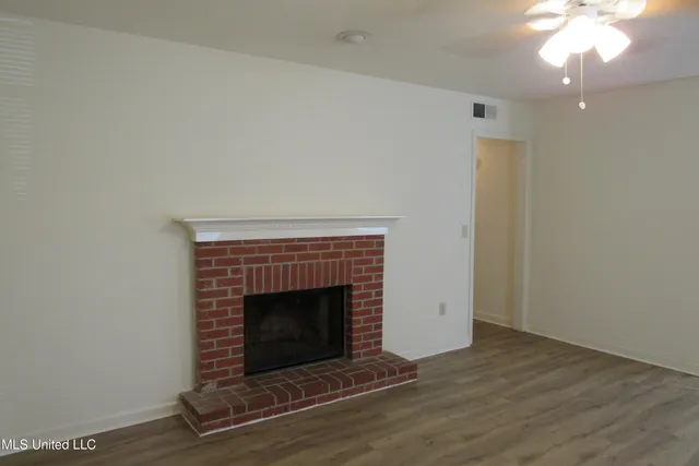 $1,095 | 914 Morningside Street, Unit A2, Jackson, MS 39202