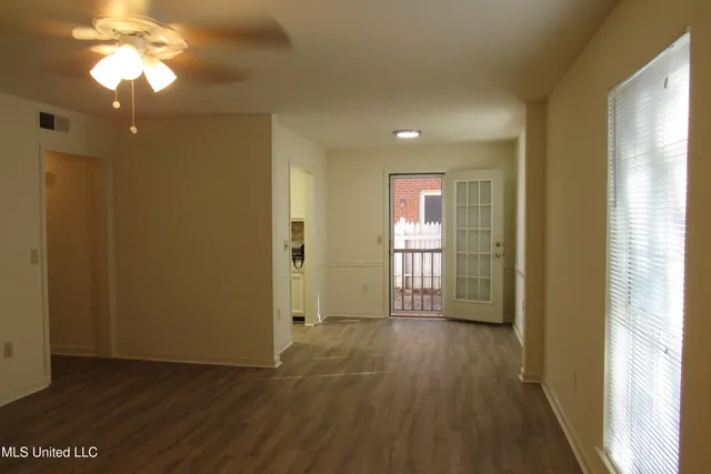 $1,095 | 914 Morningside Street, Unit A2, Jackson, MS 39202