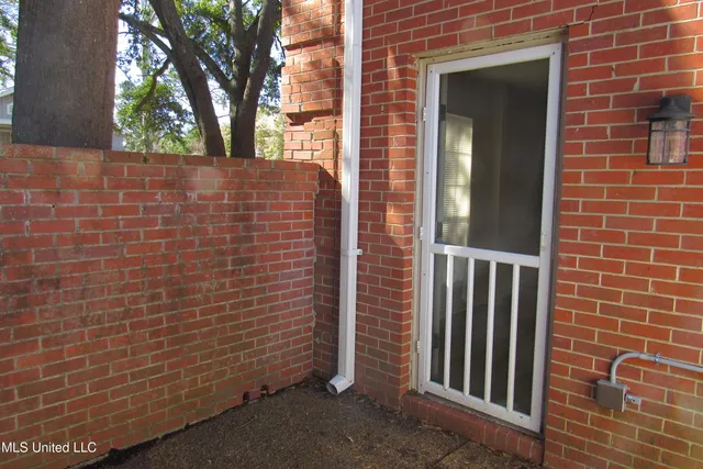 $1,095 | 914 Morningside Street, Unit A2, Jackson, MS 39202