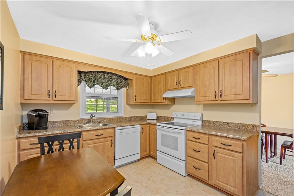 1271 Old Meadow Road Pittsburgh, PA 15241 - Photo 13 of 25 Gallery Image 13