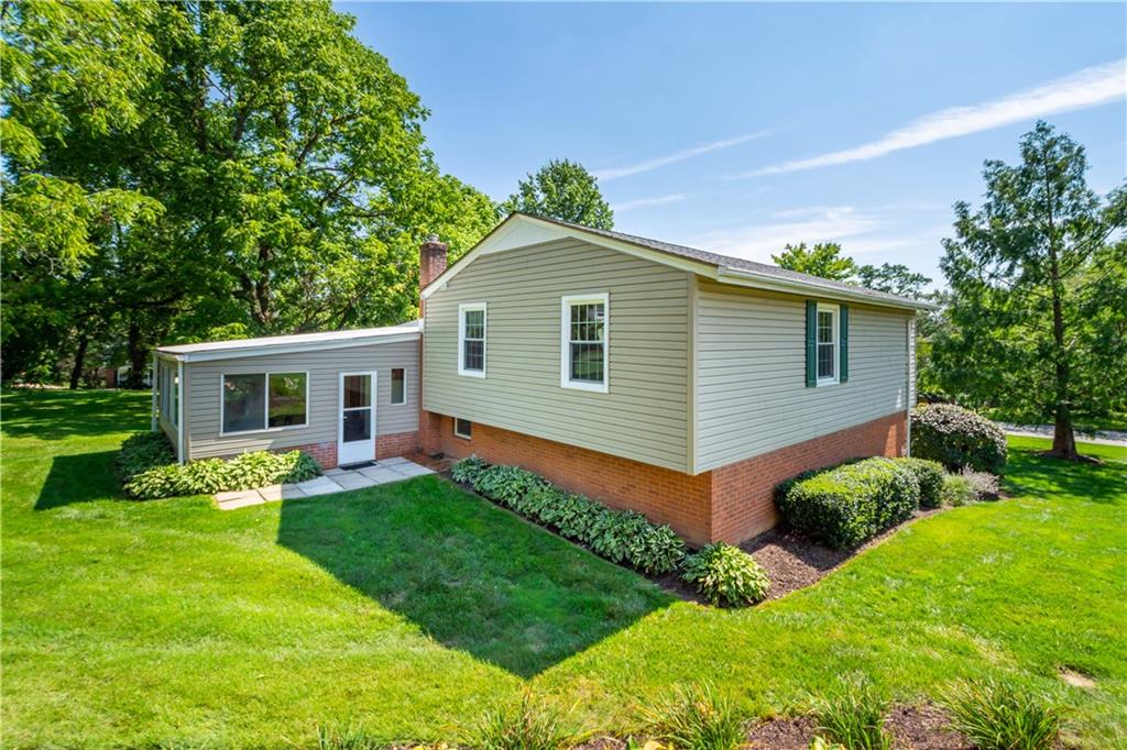 1271 Old Meadow Road Pittsburgh, PA 15241 - Photo 5 of 25 Gallery Image 5