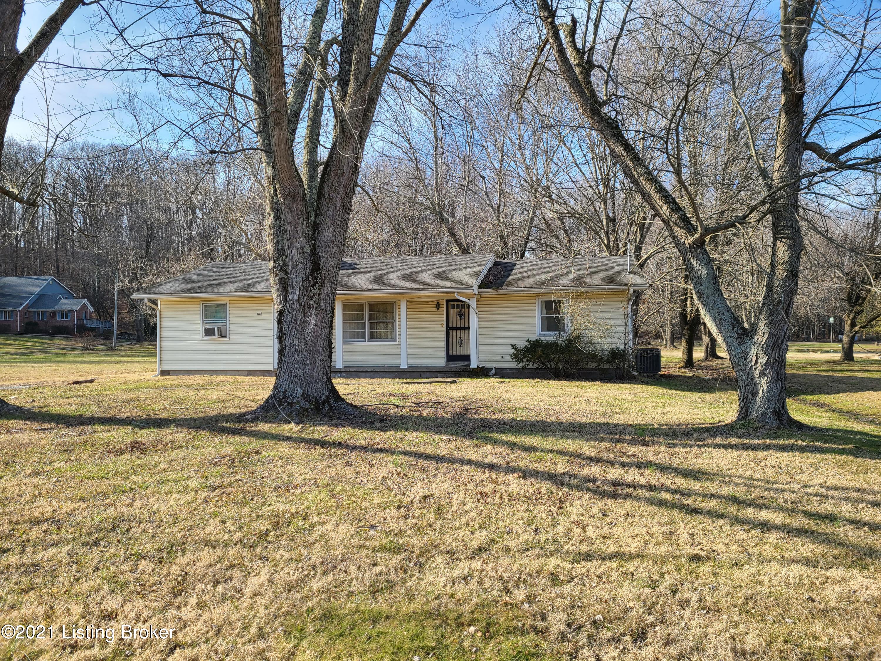 2807 Blevins Gap Road Louisville, KY 40272 - Photo 20 of 21 20210113_143929