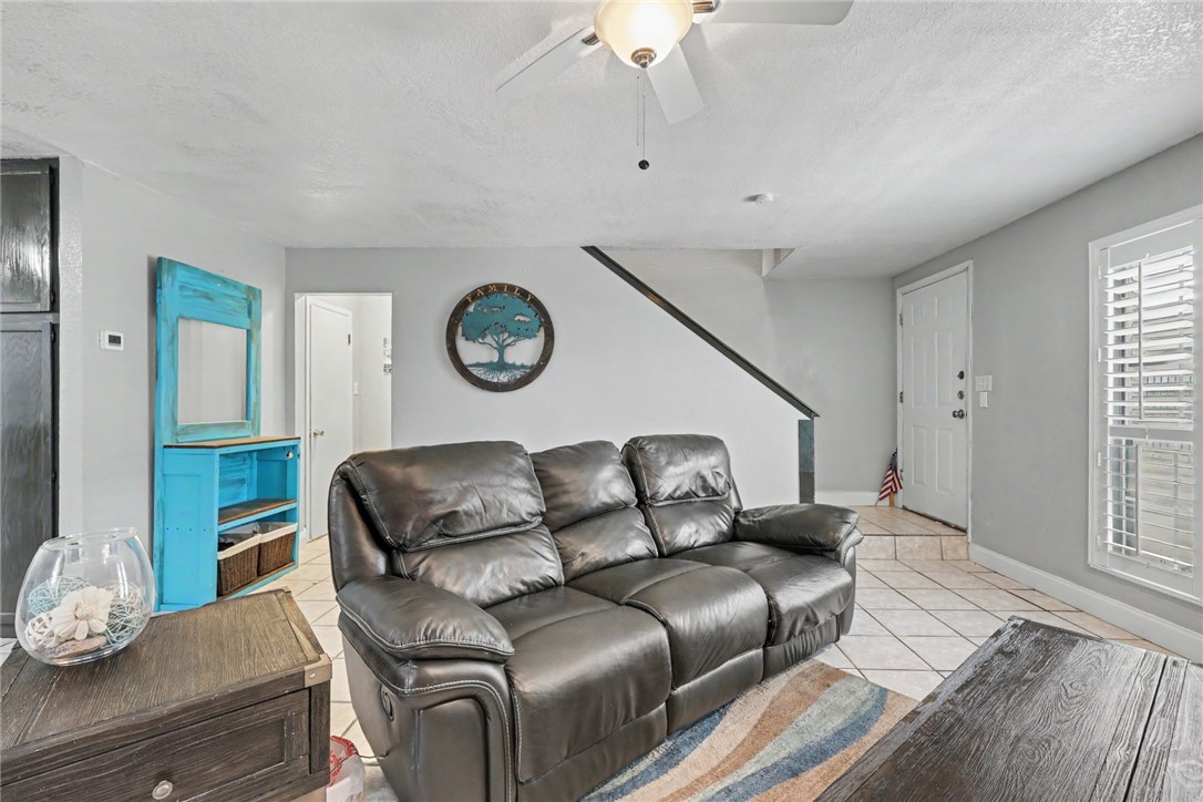7130 Everhart Road, Unit 4 Corpus Christi, TX 78413 - Photo 6 of 27