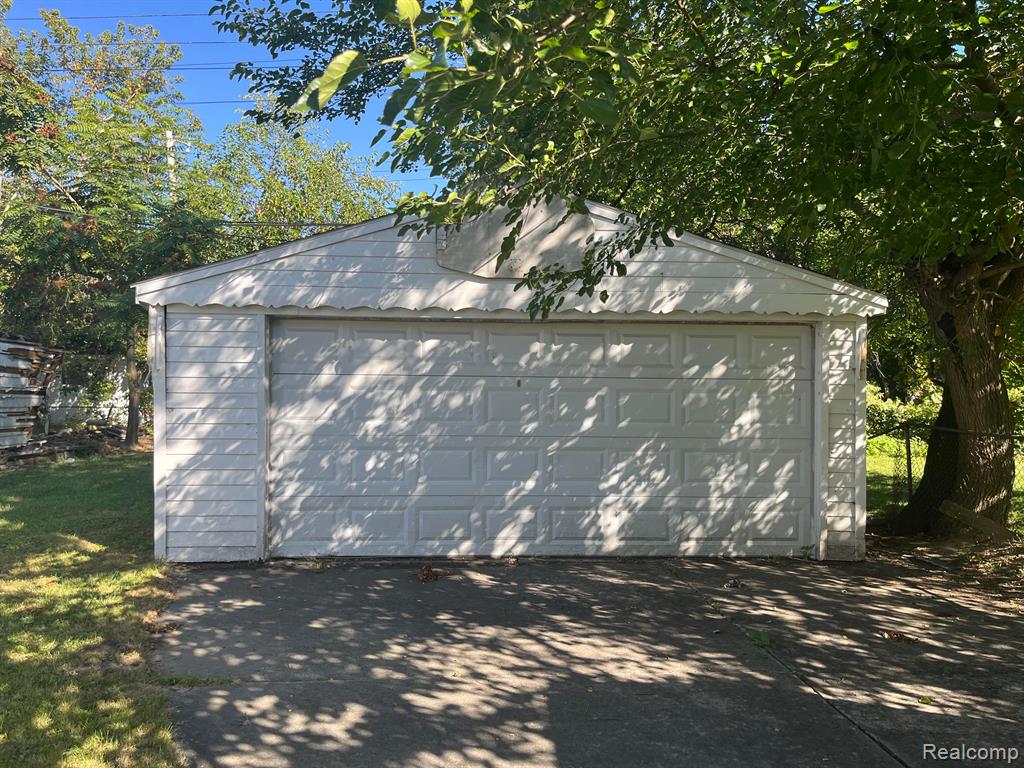 26640 Ross Street Inkster, MI 48141 - Photo 2 of 13 Gallery Image 2
