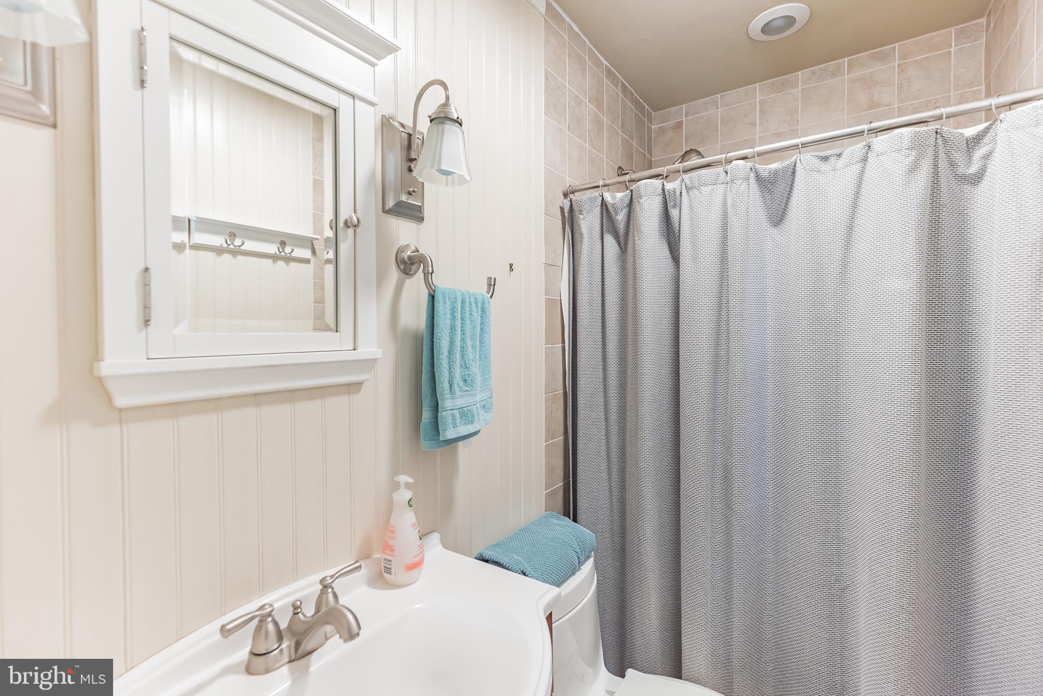 221 Oakshade Road Tabernacle, NJ 08088 - Photo 19 of 30 Primary Bathroom - Walk in Shower
