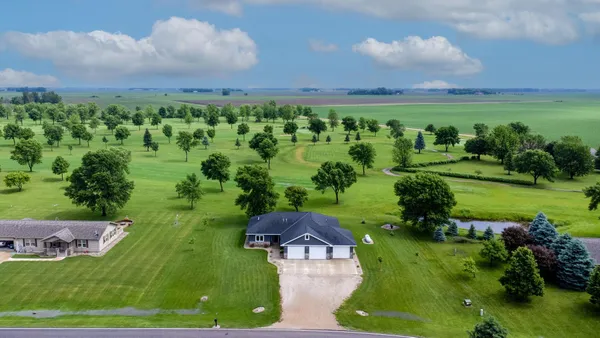 $625,000 | 55536 County Road 38, Buffalo Lake, MN 55314