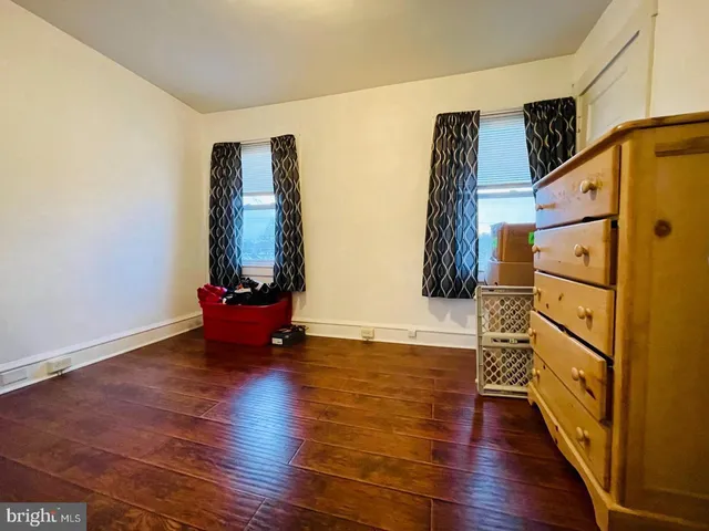 $1,800 | 2410 Cleveland Avenue, Reading, PA 19609