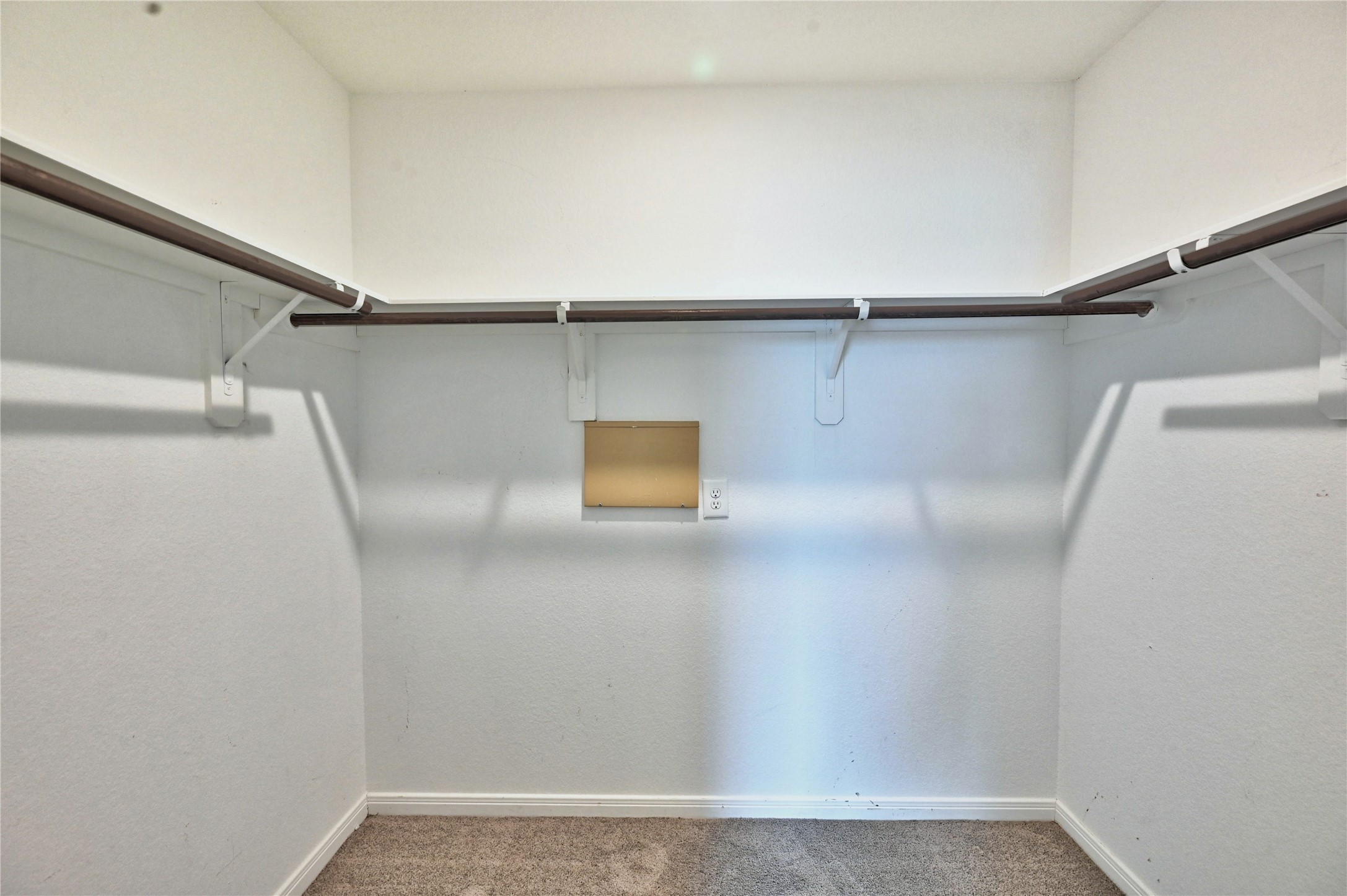16623 Colleen Place Conroe, TX 77306 - Photo 19 of 44 Primary bedroom closet.