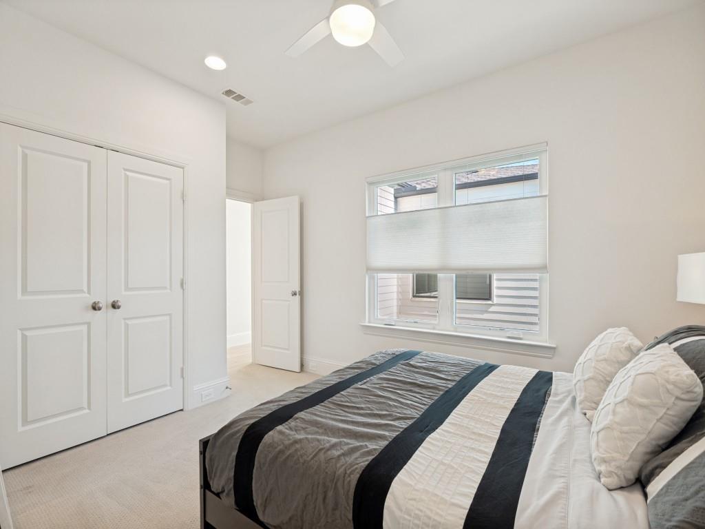 732 West 7th Street Dallas, TX 75208 - Photo 19 of 25 Recessed lighting and ceiling fan overhead
