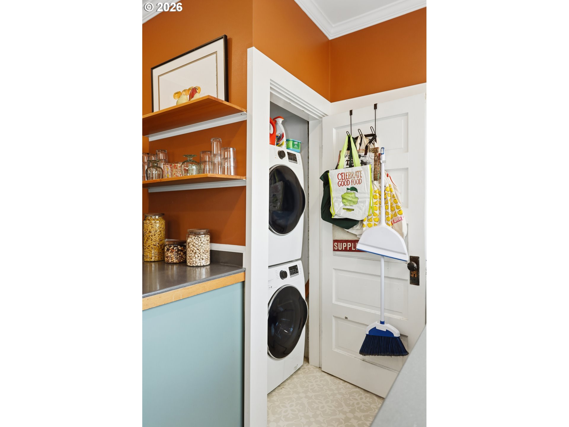 1028 Cascade Avenue Hood River, OR 97031 - Photo 23 of 33 a utility room with dryer and washer