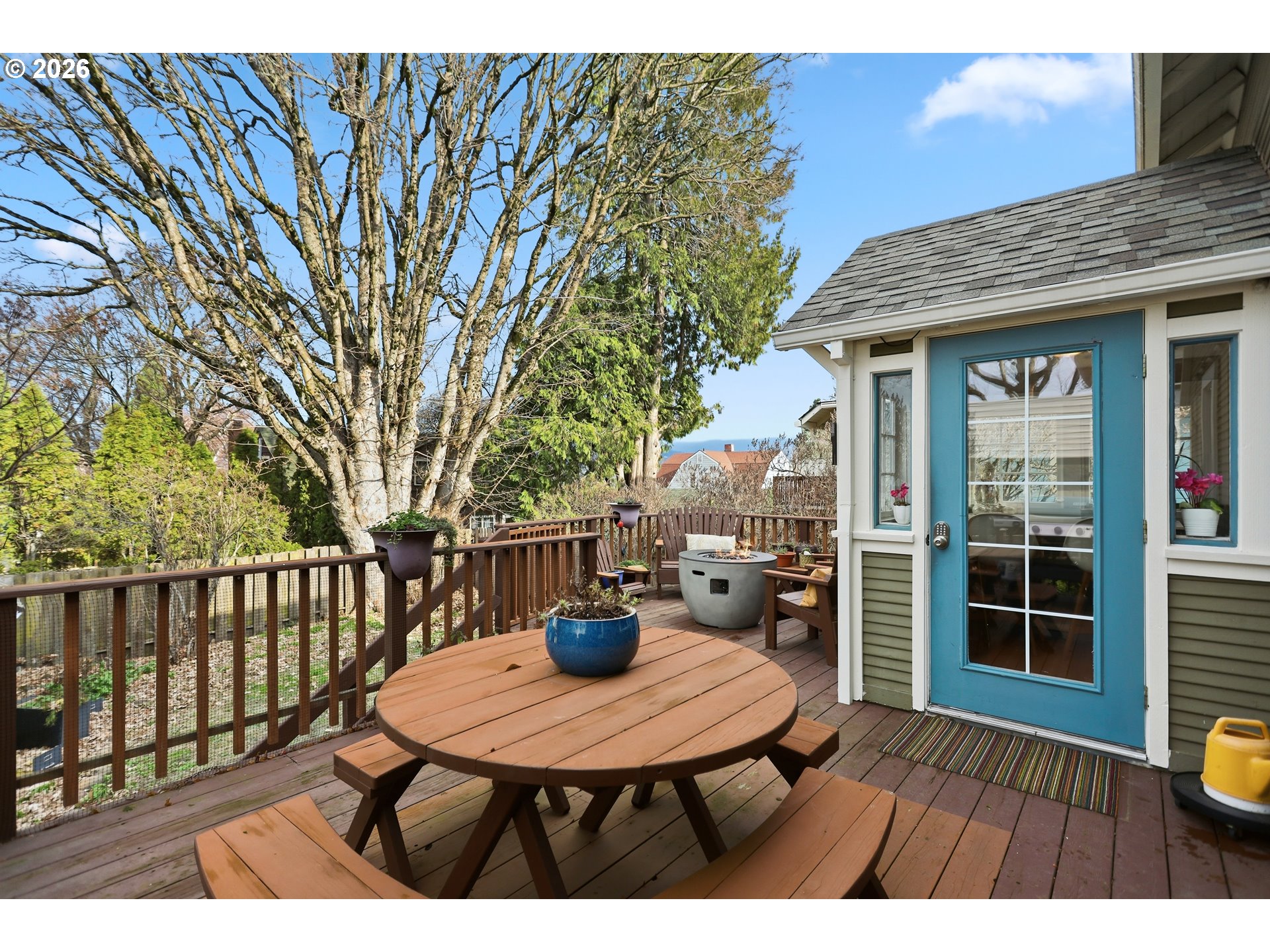 1028 Cascade Avenue Hood River, OR 97031 - Photo 27 of 33 a view of a table and chairs in the patio