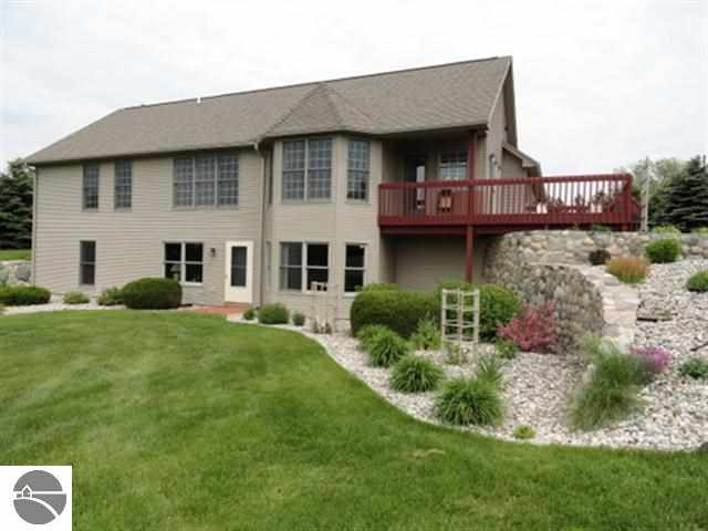 576 South Rusch Road Traverse City, MI 49696 - Photo 3 of 44 1747131-2.JPG