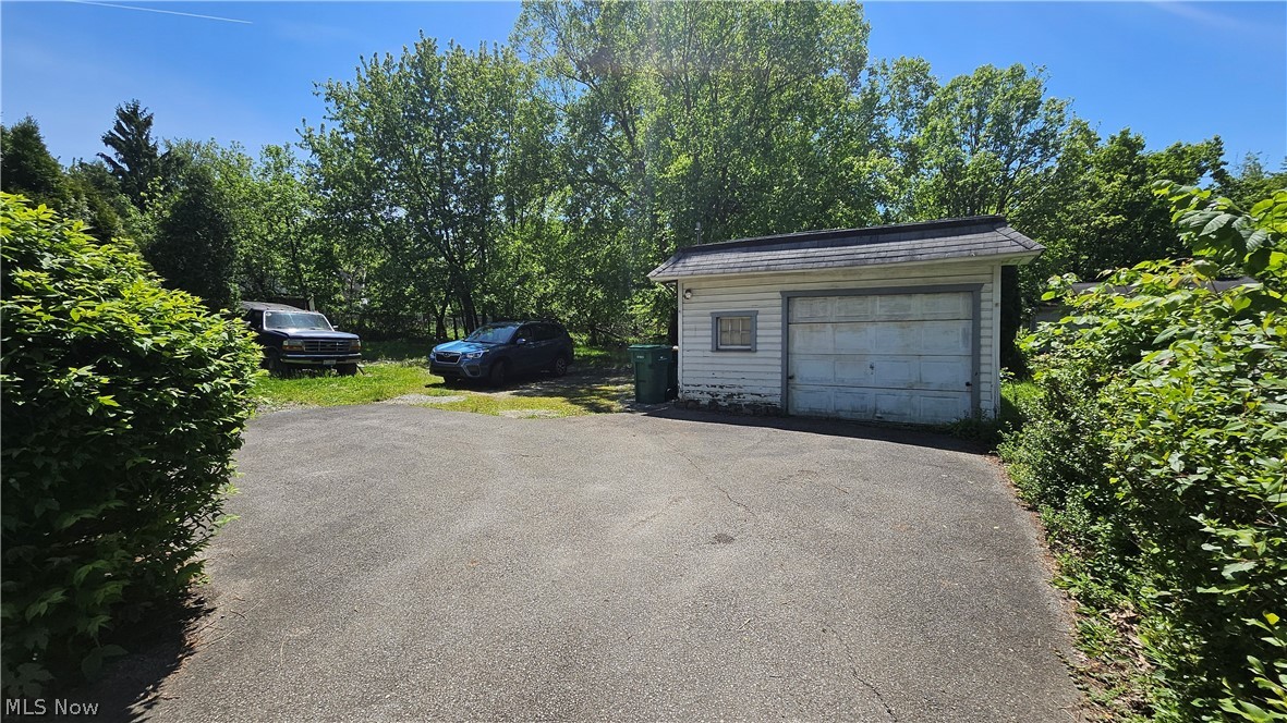 14522 Granger Road Maple Heights, OH 44137 - Photo 27 of 31