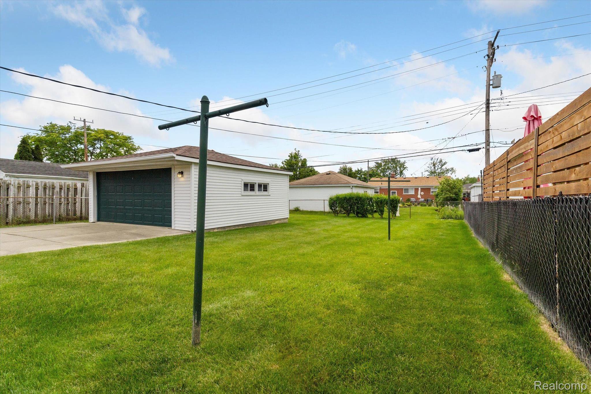 31709 Northwood Road Fraser, MI 48026 - Photo 45 of 53 Gallery Image 45